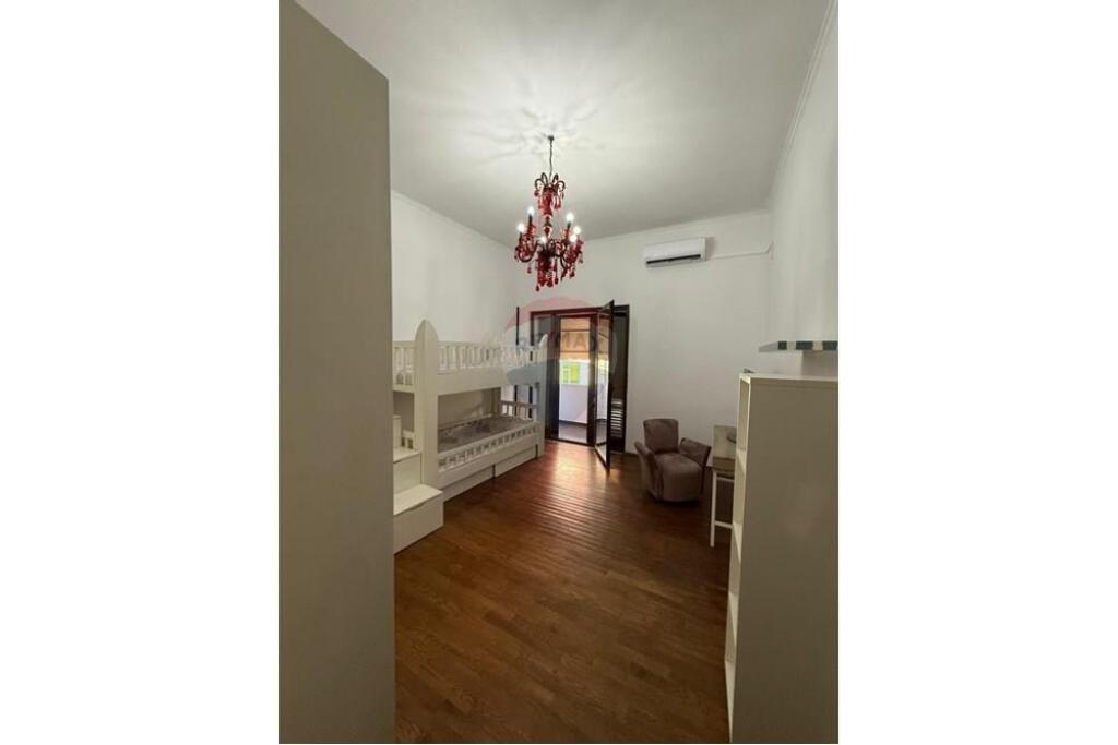 RENT APARTMENT 2+1+2 IN CENTER !