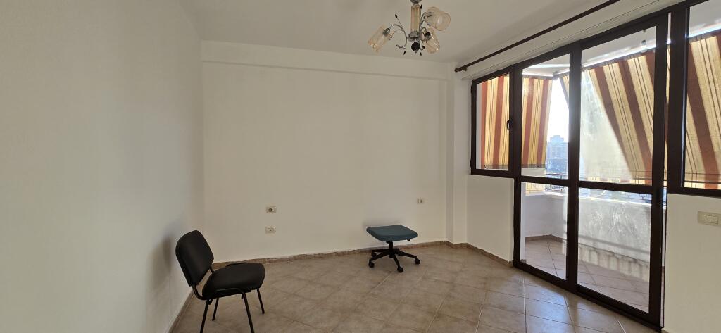 apartment 1+1 empty, Elbasanit Street