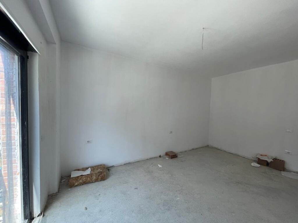 SHITET Apartament 1+1 në Rezidencën "Kodra e Diellit"
