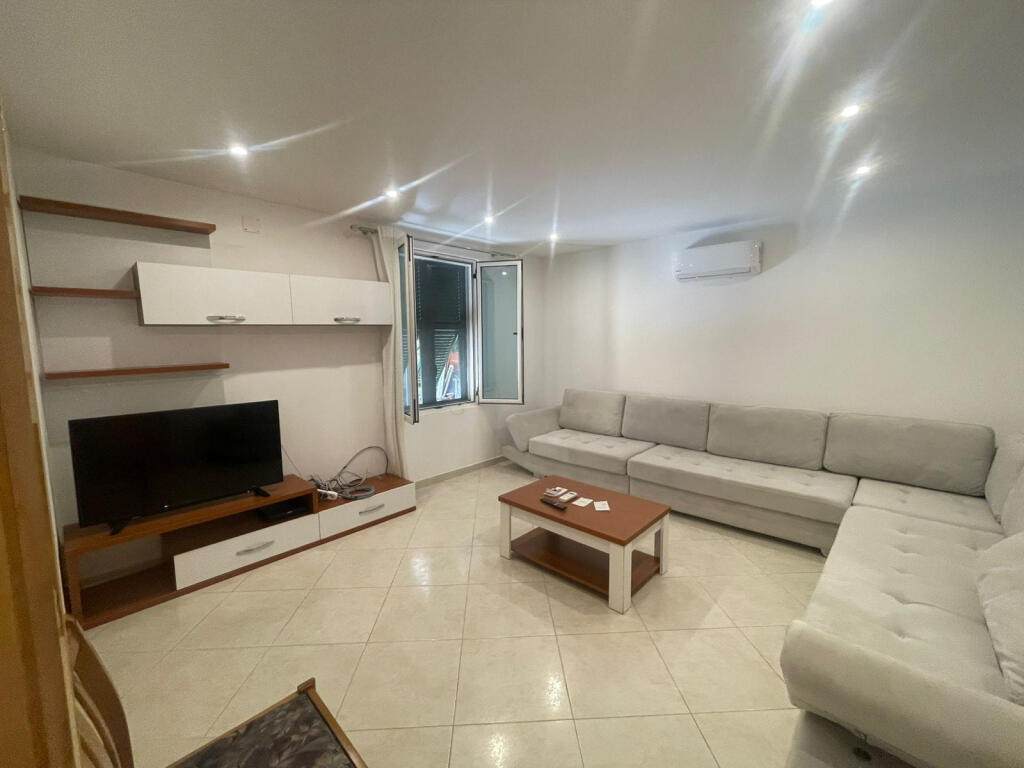 Villa for rent 1+1 at Fusha e Aviacionit (ID BV22486) Tirana