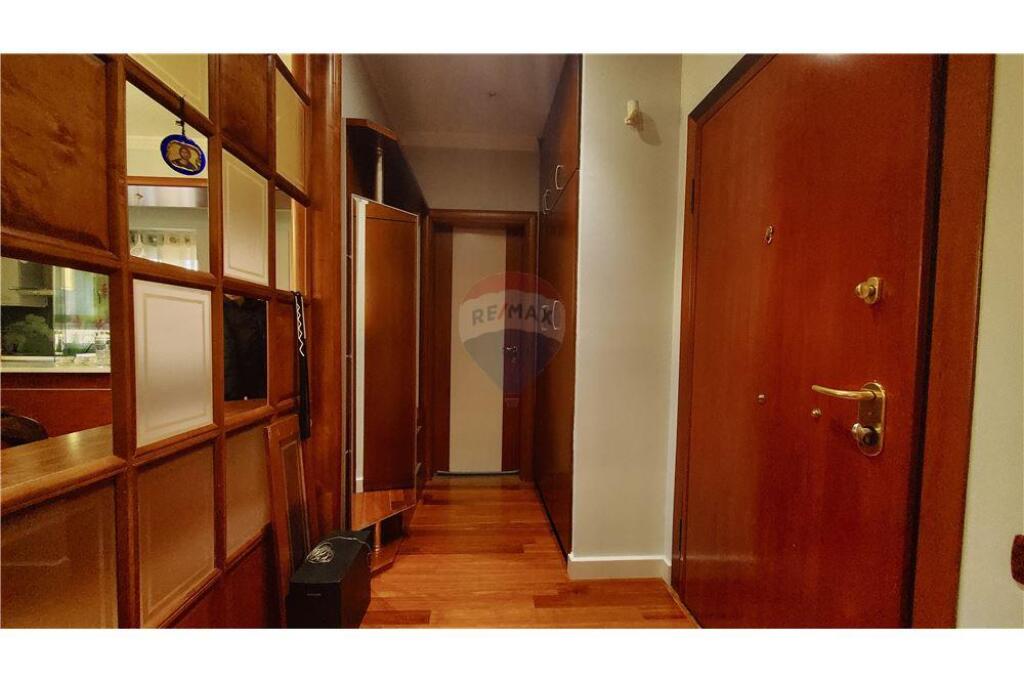 Apartament 3+1+2 me qera ne Bllok