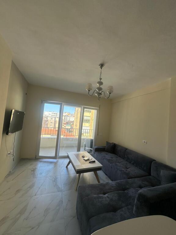 APARTAMENT I PA BANUAR ME PARE ME QIRA 1+1 TE PAZARI RI