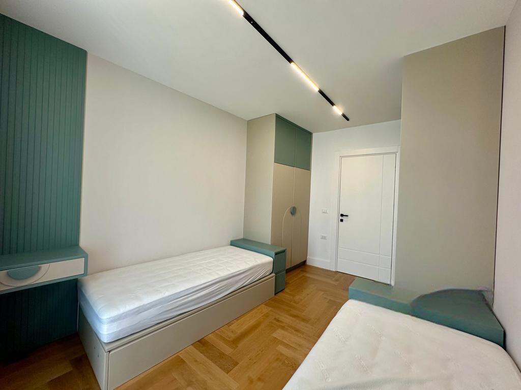 Apartament me qera 2+1+2 ne Lake View Residence afer Liqenit te Thate