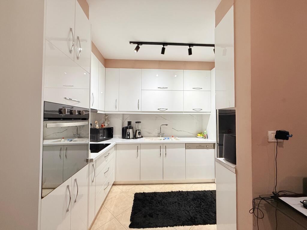 Shitet Apartament 2+1 – Kompleksi “Hapsira X”