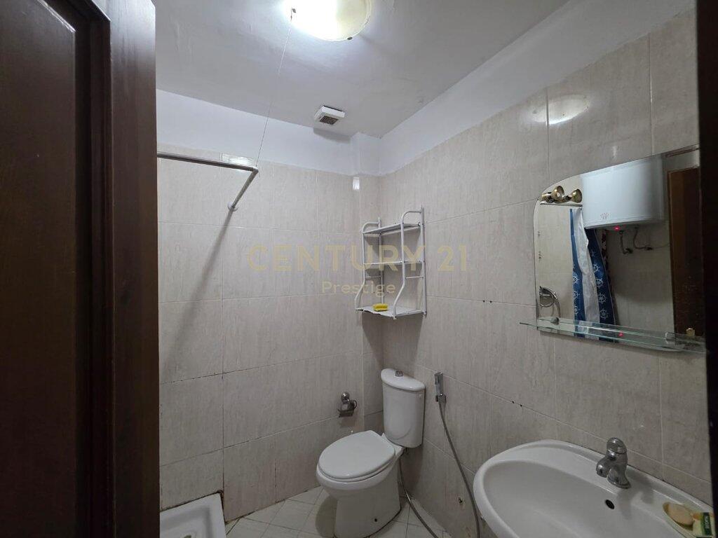 JEPET ME QERA APARTAMENT 1+1 NE MYSLYM SHYR