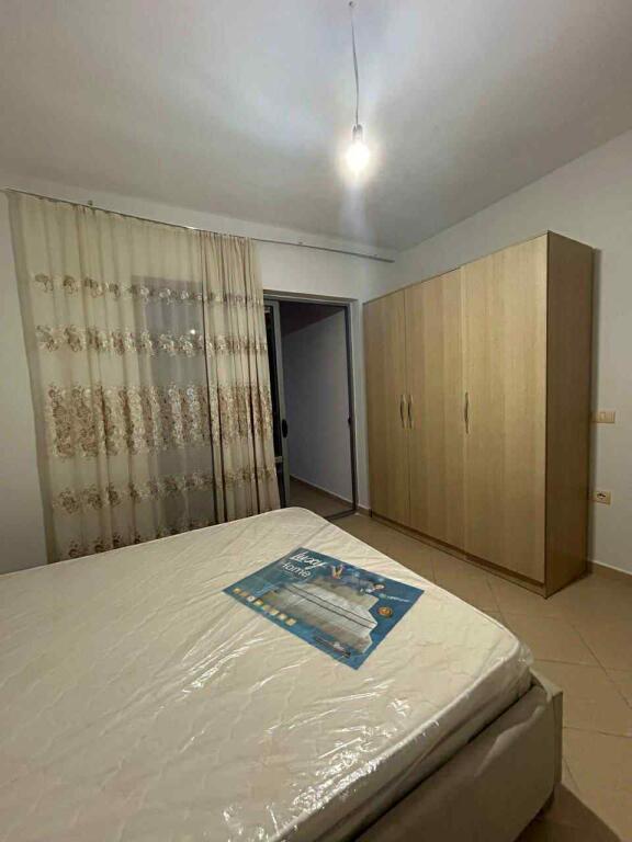 For rent 1+1 fresku 38,000 leke
