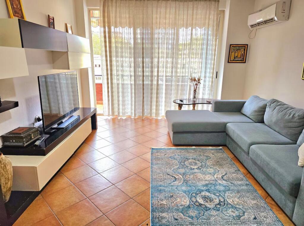 Elbasanit Street, RTSH 2+1 Apartment for Rent