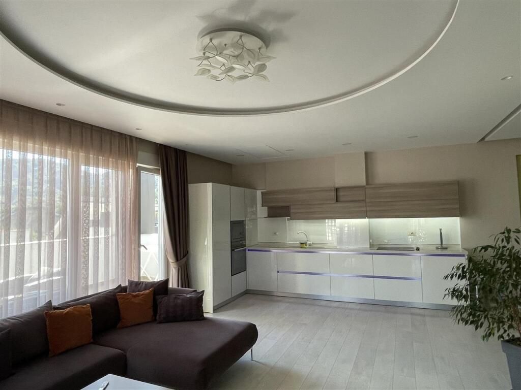 Super apartment 3+1+2+veranda+parking for rent at FZ, Dry Lake