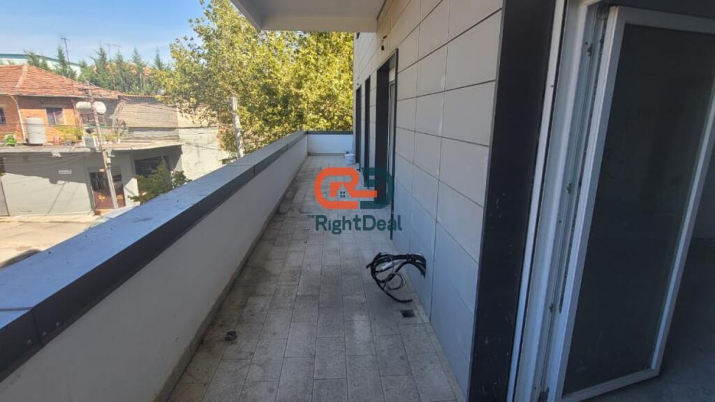 Tek Ali Demi, Shitet Apartament 2+1+2 Me Planimetri Dhe Vendndodhje Perfekte !!