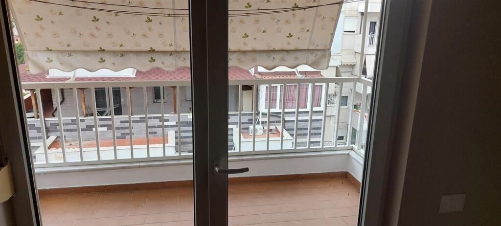 Shitet apartament 1+1 tek Colombo 2 , oxhaku