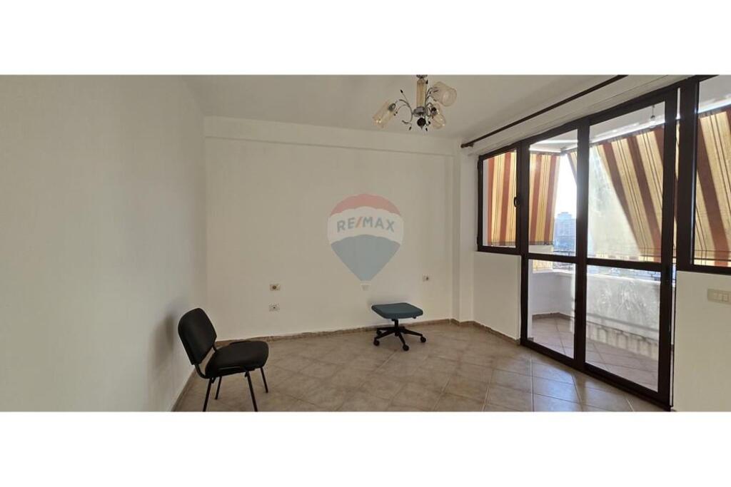 Apartment 1+1 for rent, Elbasanit Street