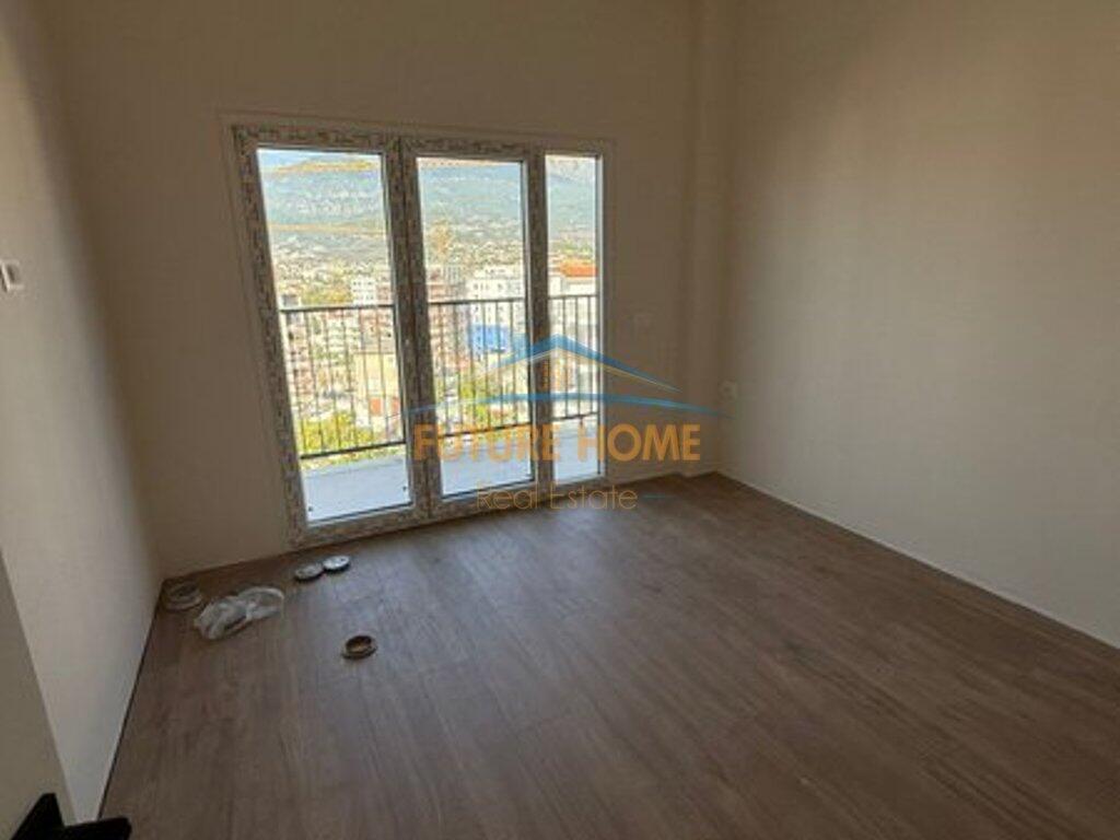 Shitet, Apartament 1+1, Ali Dem, Tiranë.