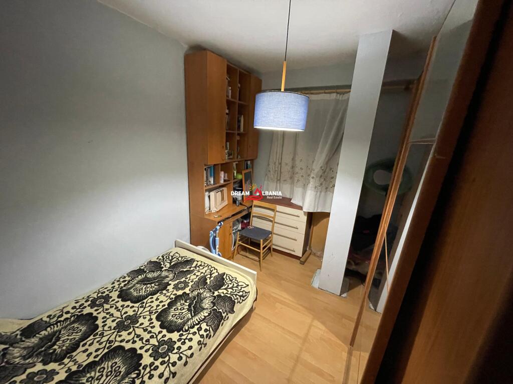 Apartment 3+1+2 Balconies for Sale on Kosovareve Street in Tirana (ID 4131431)