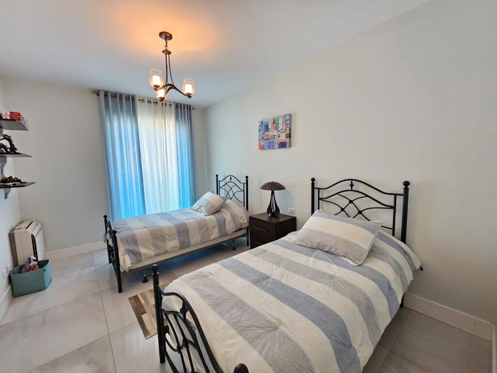 Jepet me qira Apartament 2+1 + Post Parkimi 📍 Kompleksi Ambasador 3!
