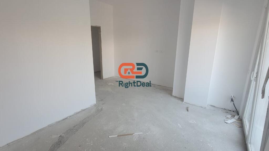 Tek Ali Demi, Shitet Apartament 2+1+2 Me Planimetri Dhe Vendndodhje Perfekte !!