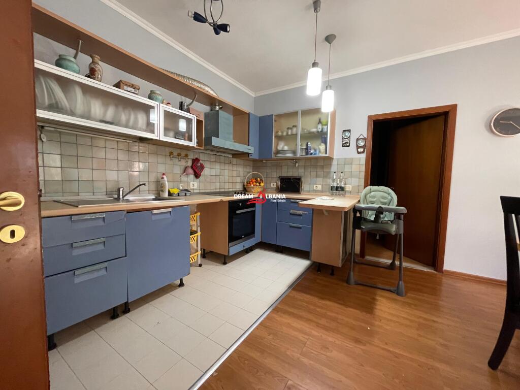 Apartment 3+1+2 Balconies for Sale on Kosovareve Street in Tirana (ID 4131431)