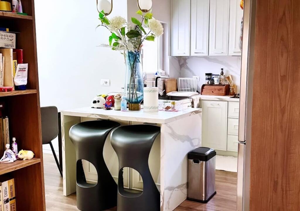 Perballe me Myslym Shyri (hyrjen), mbas Neranxit ○ SHESIM SUPER APARTAMENT 3+1