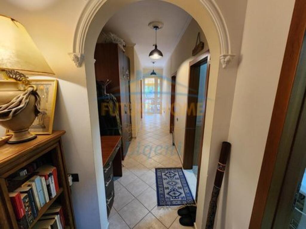 Shitje, Apartament 2+1+Verandë, Blloku, Sami Frashëri, Tiranë
