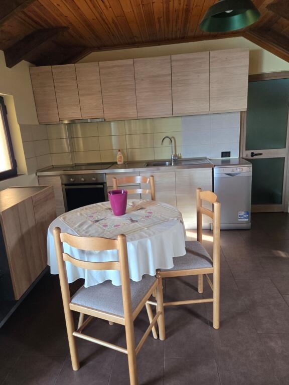 Apartament me qera 1+1 rruga Durresit
