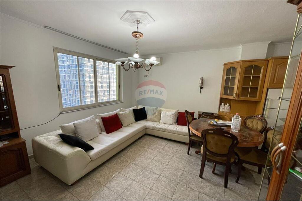 APARTAMENT 2+1 PER QIRA NE BLLOK