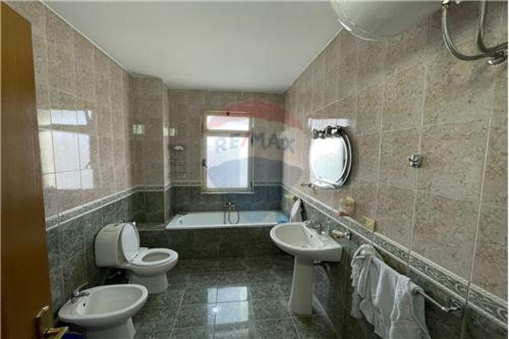 APARTAMENT 2+1 PER QIRA NE BLLOK