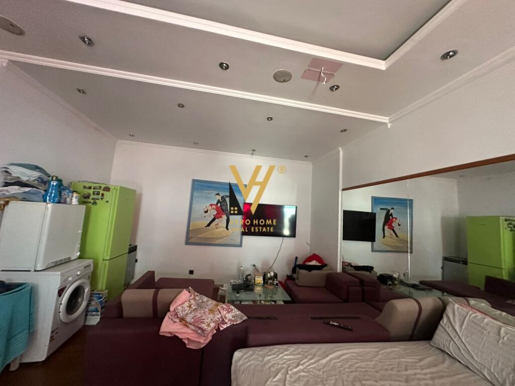 BUSINESS PREMISES 71 M2 FOR RENT AT 21 DHJETORI 1,000 EURO