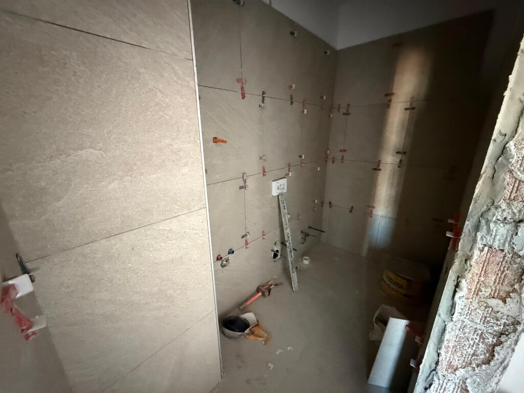 📣 Shitet apartament 2+1+2 📍 Rruga 5 Maji, Tiranë – zonë shumë e kërkuar💶 Çmimi: 150.000 €