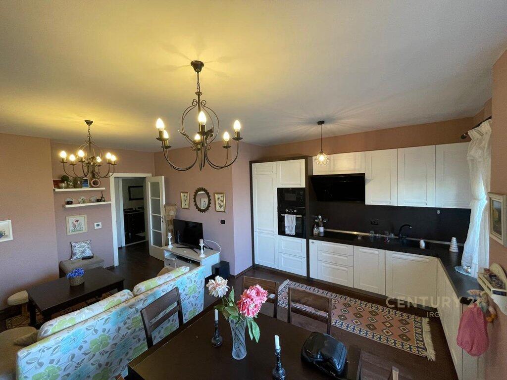 APARTAMENT 2+1+POST PARKIMI, ME PAMJE NGA LIQENI THATE!
