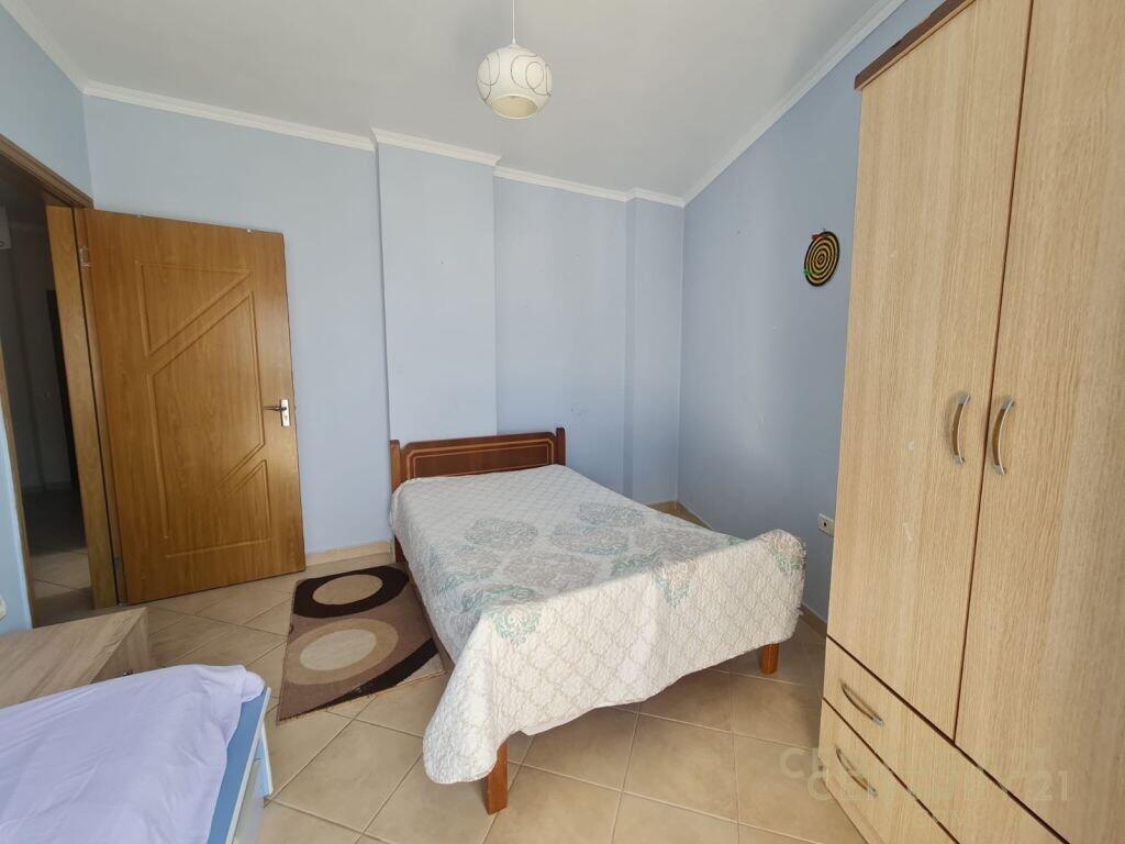 JEPET ME QIRA APARTAMENT 2+1 NE FRESK!!
