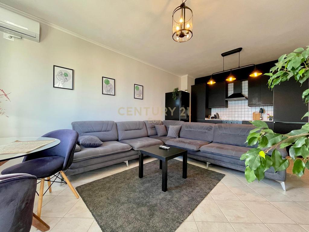FOR RENT 1+1 APARTMENT IN VILA ZOGUT, SEA VIEW!