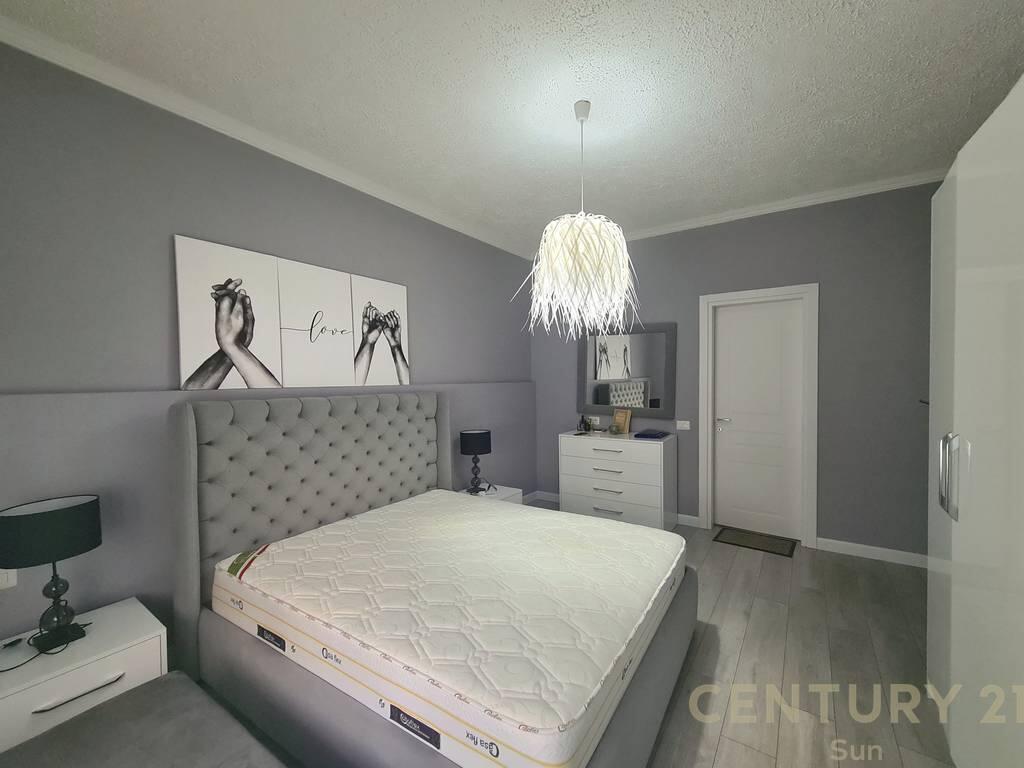 APARTAMENT 2+1+ POST PARKIMI PER QIRA PRANE KOPSHTIT BOTANIK