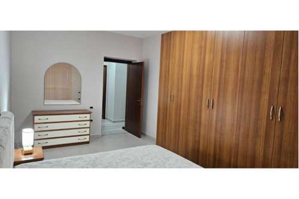 Apartament 2+1 me Qira ne Bllok