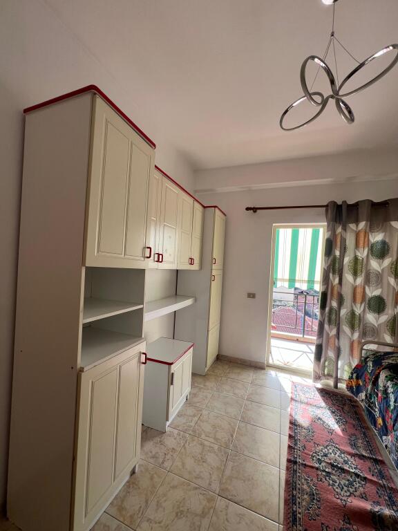 📍 Qira Apartament 3+1 pranë Ambasadës Gjermane! 🏡
