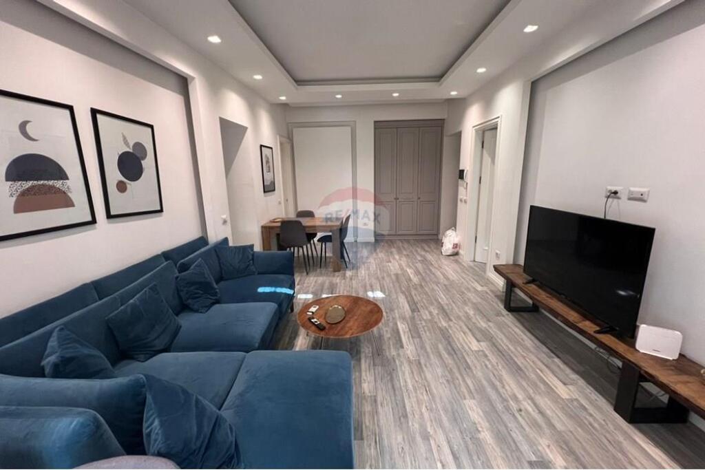 Appartamento 2+1 - In affitto - Centro Tirana !
