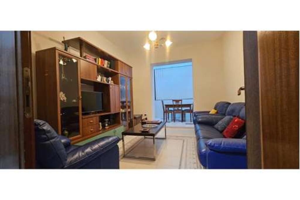Apartament 2+1 me Qira ne Bllok