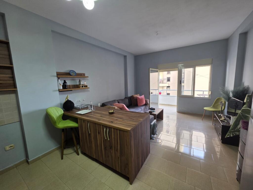 GARSONJERE PER SHITJE PRANE HOTEL Adriatik, Plazh,  DURRËS