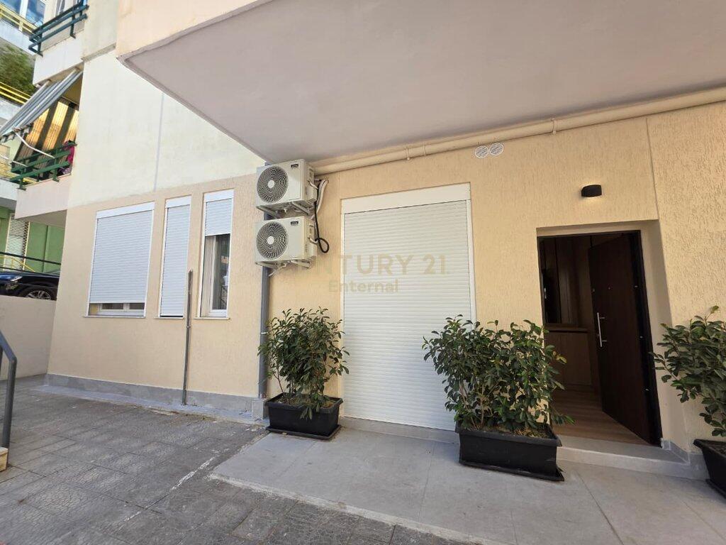 Apartament per shitje tek Liqeni Thate!!
