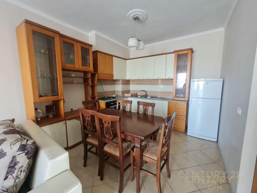 JEPET ME QIRA APARTAMENT 2+1 NE FRESK!!