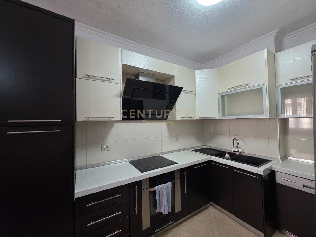 APARTAMENT 2+1+2 ME QIRA TEK HIPOTEKA