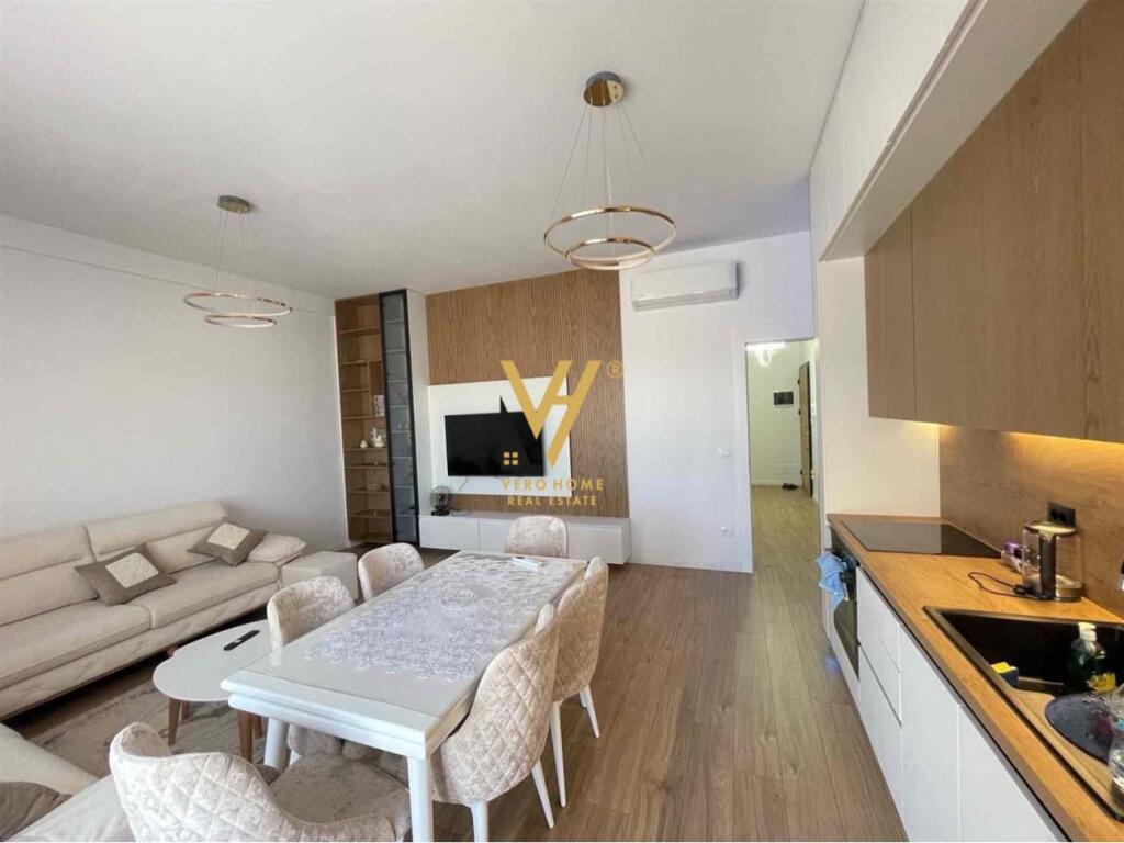 JEPET APARTAMENT 2+1+BLK ME QERA PRANE AKU, SELITE 800 EURO