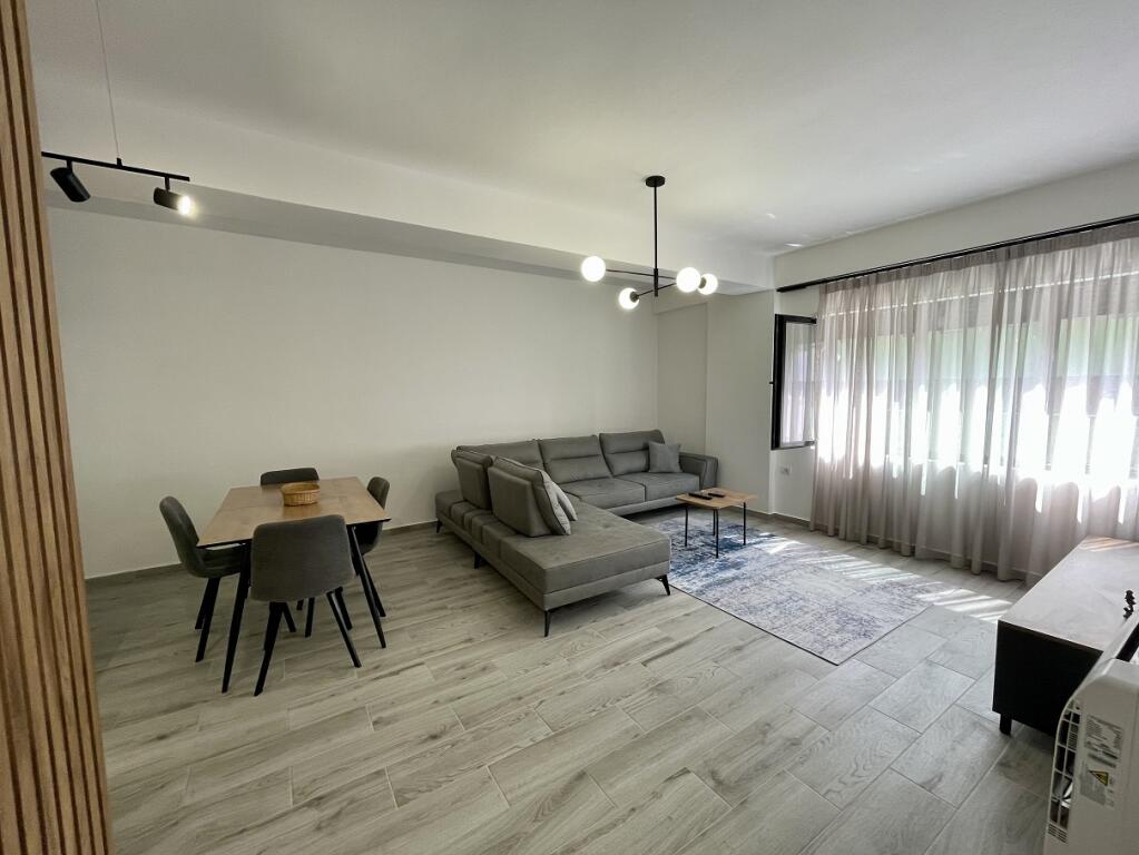 Affittasi appartamento 2+1 presso Residenza Kodra e Diellit