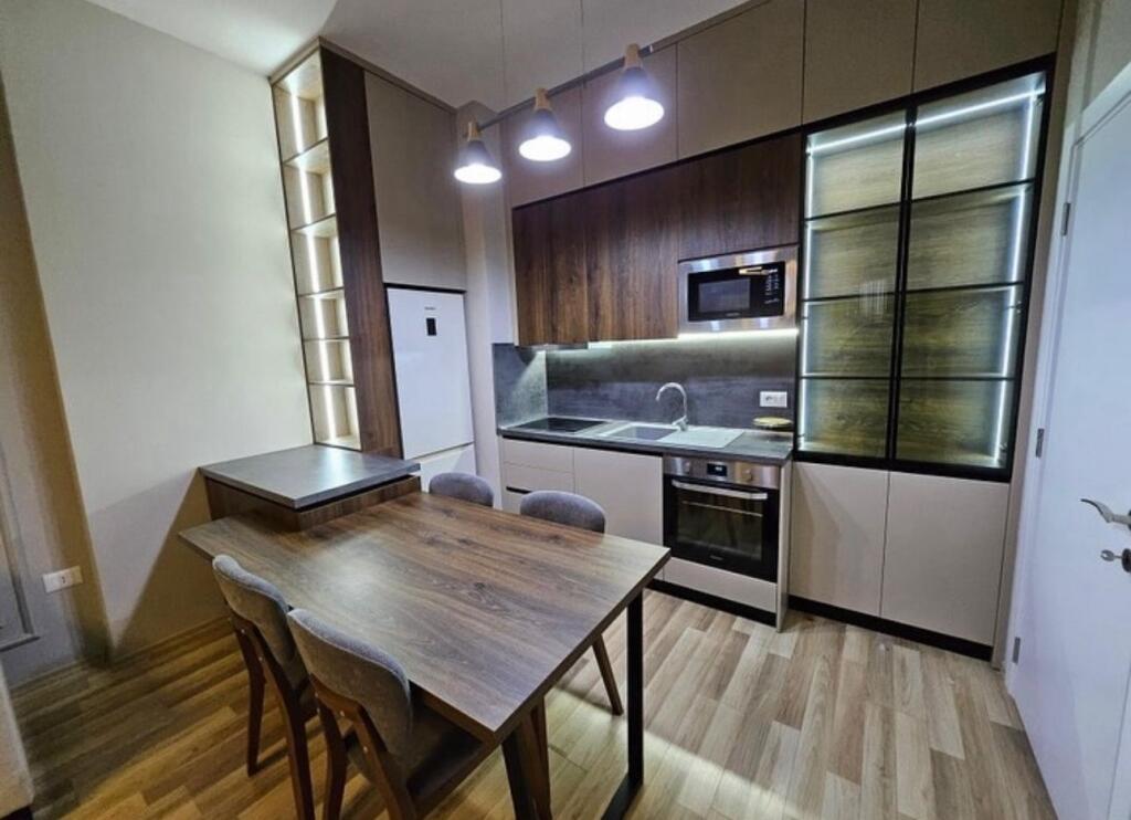 Apartament me qera 1+1 Square 21