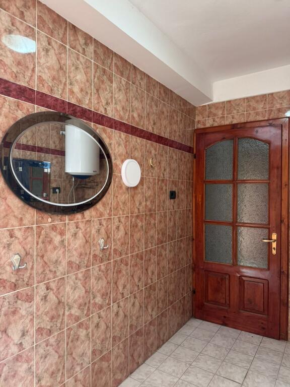 Jepet me qira - banese 100 m2 🏠