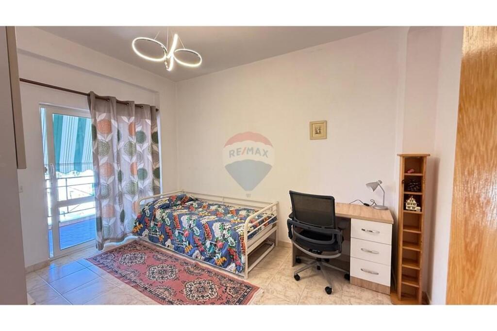 Jepet apartament 3+1 per qira qe ndodhet tek 21-Dhjetori!