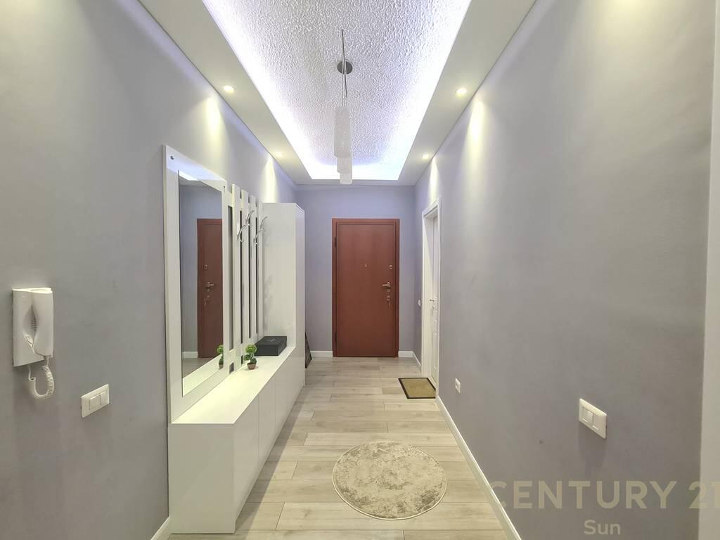 APARTAMENT 2+1+ POST PARKIMI PER QIRA PRANE KOPSHTIT BOTANIK