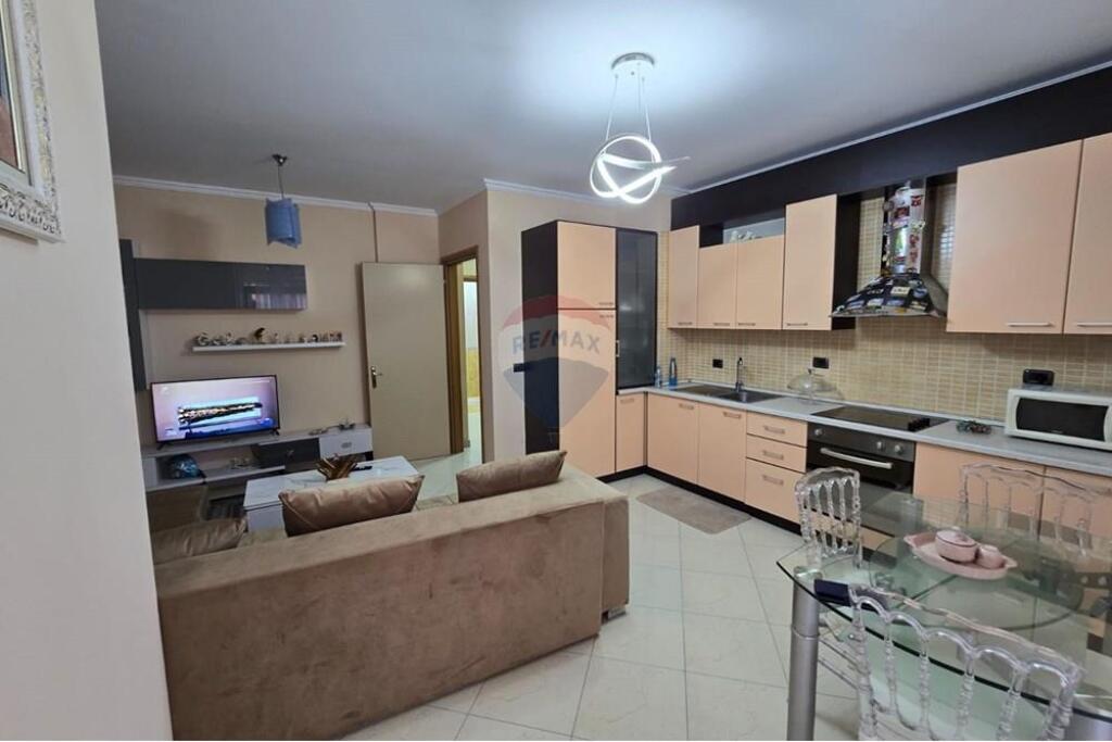 Apartament 1+1 me qera 9-kateshet