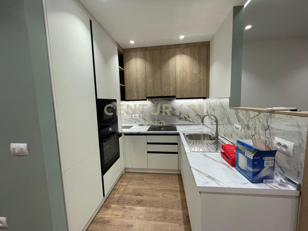 QIRA, APARTAMENT 2+1 TEK LIQENI I THATE - I SAPO INVESTUAR!