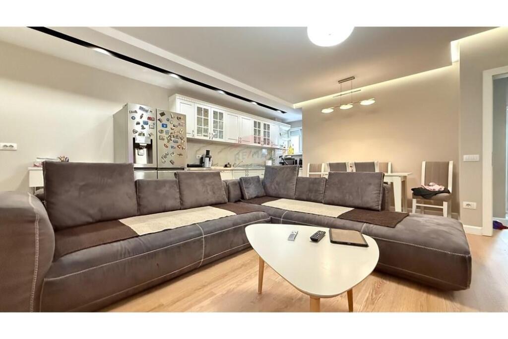 Apartment 2+1 for rent on Kosovareve Street!