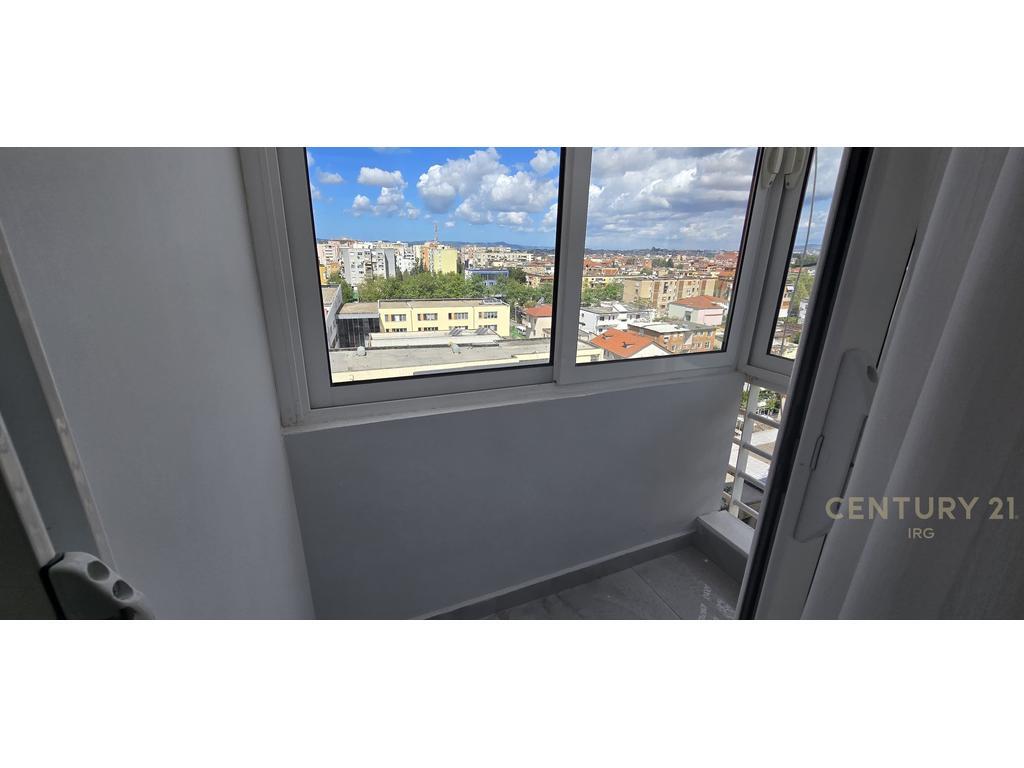 Shitet Apartament 1+1 pranë Zojës së Këshillit të Mirë!
