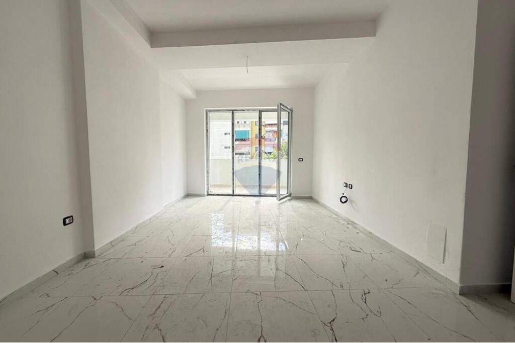 Appartamento 2+1+2 in vendita Scuola Unita  !